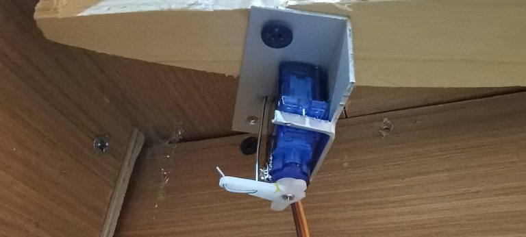 Motorisation avec un servo-moteur